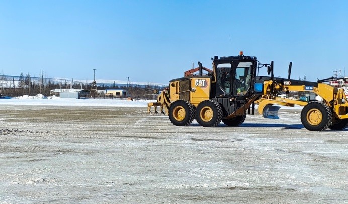 Очистка аэродромных поверхностей в филиале аэропорт Кепервеем